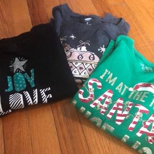 Bundle of 3 medium Christmas shirts 🎅